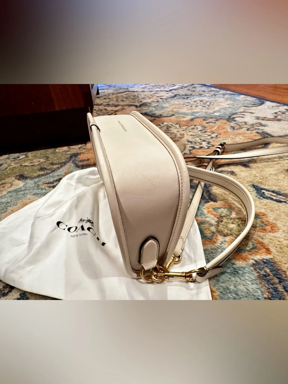 🤍Coach Swinger Bag🤍 - Picture 8 of 13